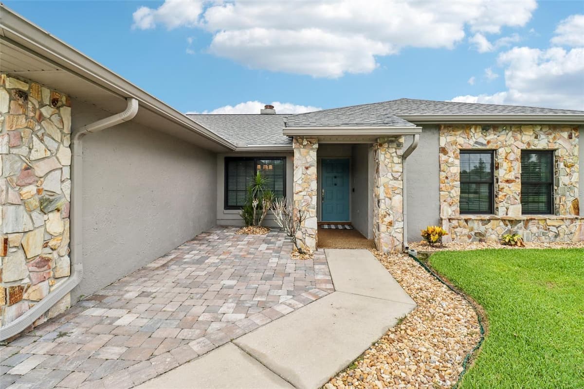 14636 EAGLES CROSSING DRIVE — photo 10 of 63