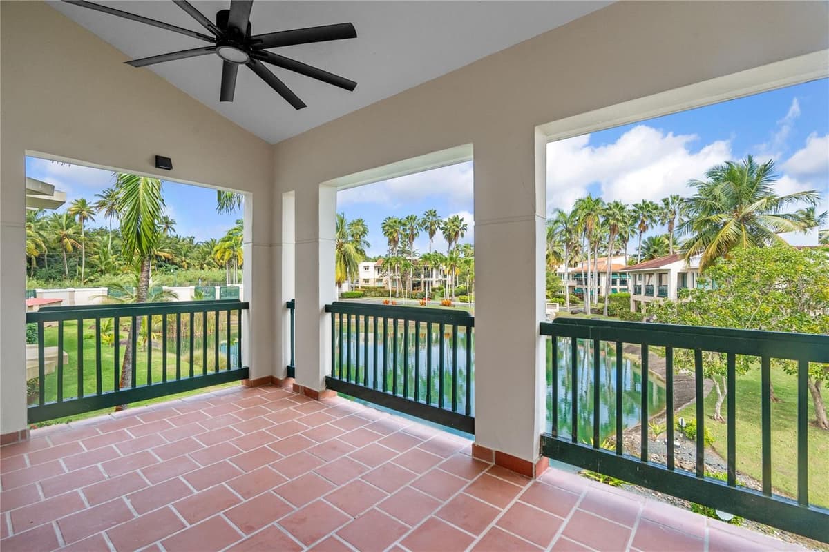 86 LAKESIDE VILLAS — photo 18 of 25