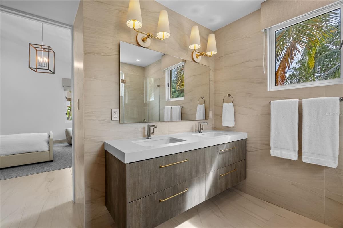 86 LAKESIDE VILLAS — photo 12 of 25