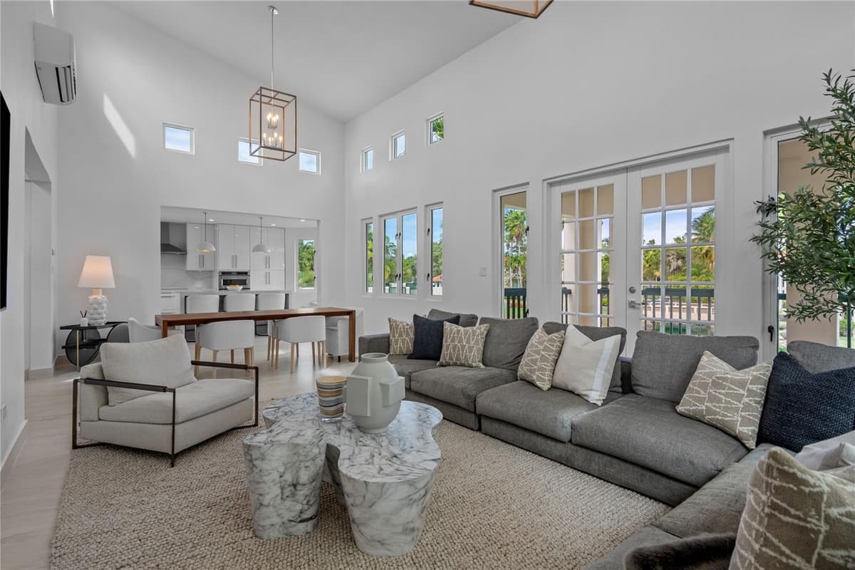 86 LAKESIDE VILLAS — photo 7 of 25