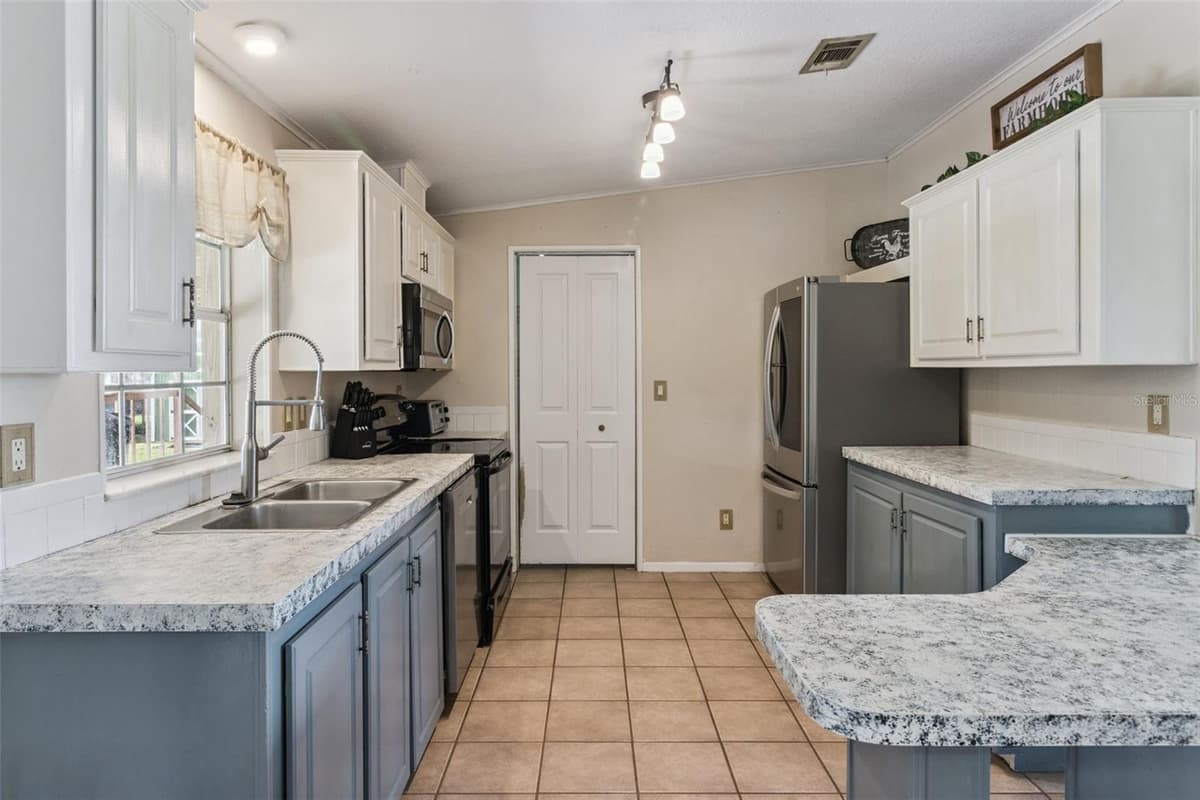 1153 SAND MOUNTAIN ROAD — photo 15 of 47