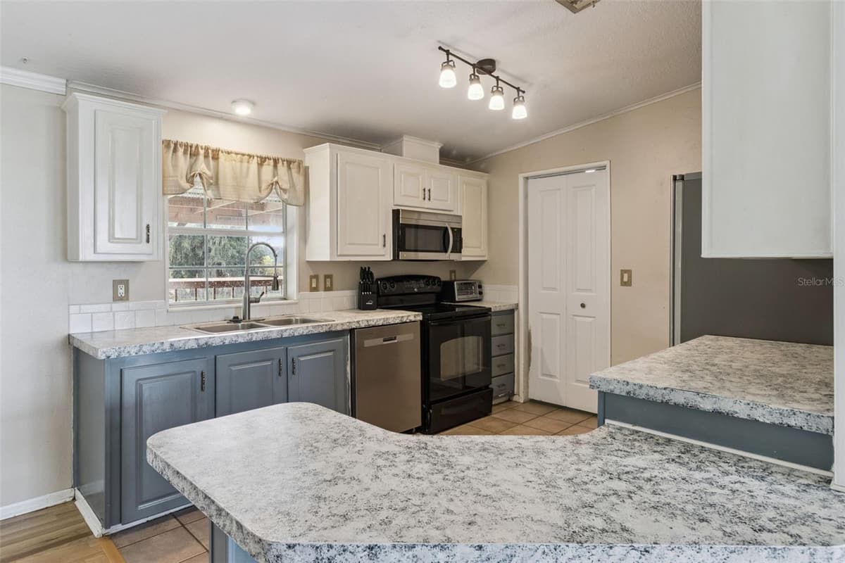 1153 SAND MOUNTAIN ROAD — photo 17 of 47