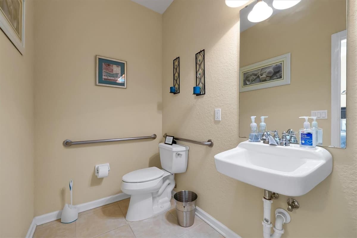 4800 TIDECREST AVENUE — photo 10 of 60