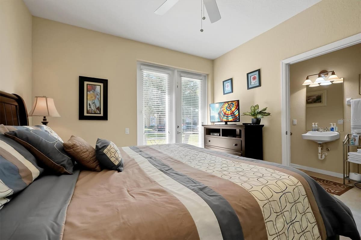 4800 TIDECREST AVENUE — photo 7 of 60