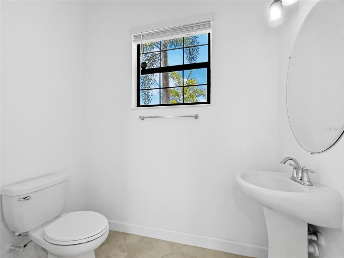 15148 LYLA TERRACE — photo 15 of 44