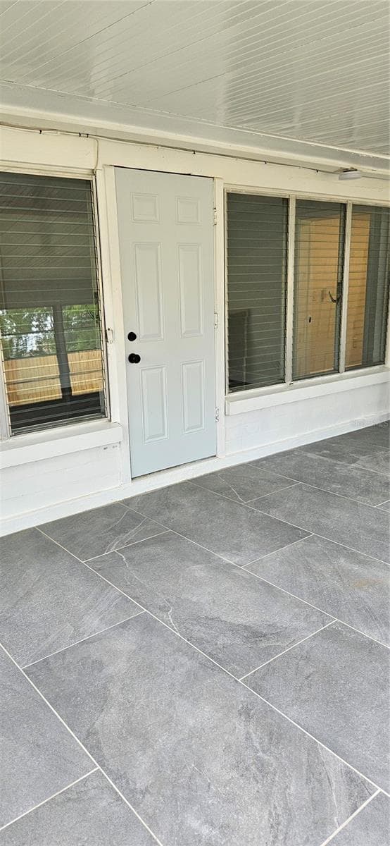 1304 HILLCREST DRIVE — photo 15 of 21