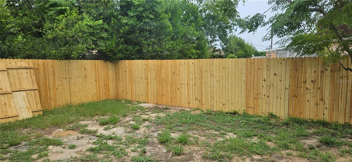 1304 HILLCREST DRIVE — photo 21 of 21