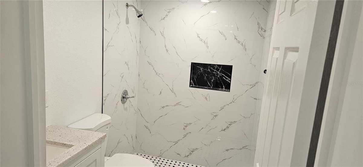 1304 HILLCREST DRIVE — photo 19 of 21