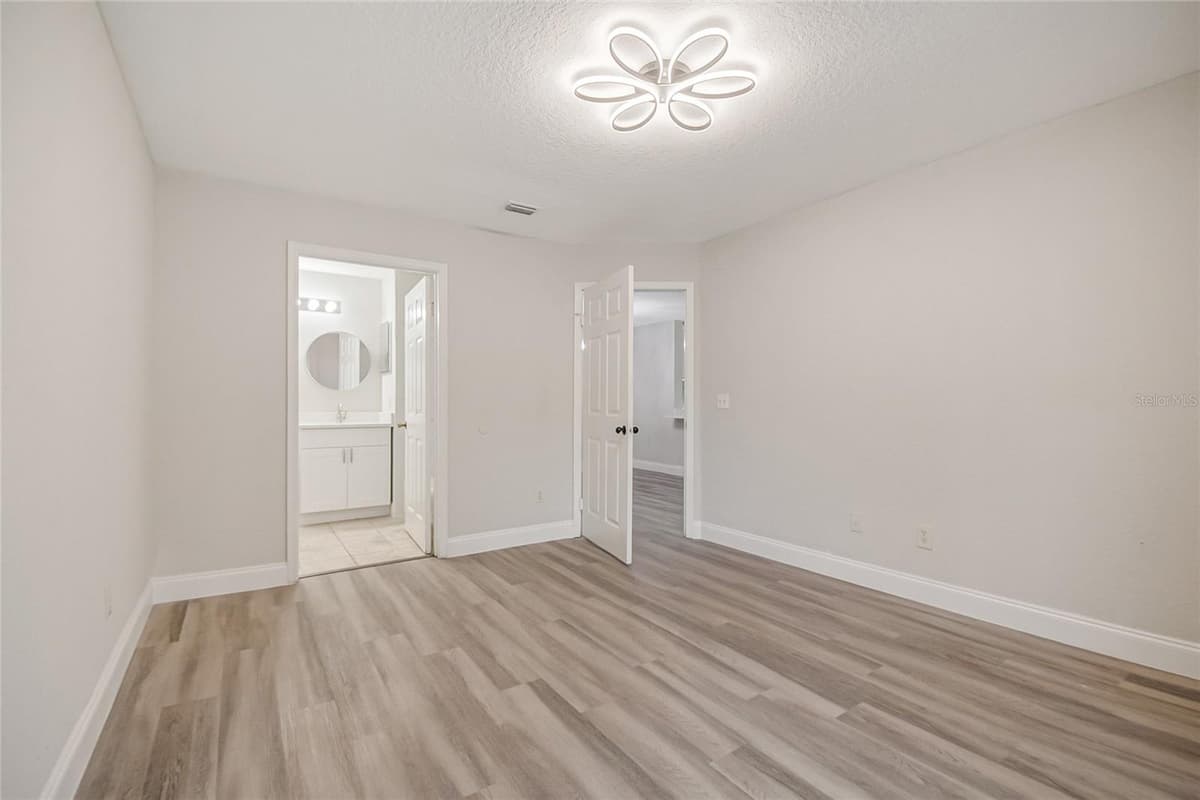 7511 SEURAT STREET — photo 18 of 38