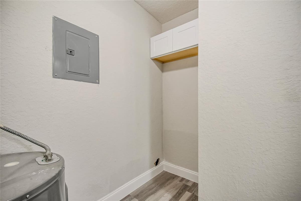 7511 SEURAT STREET — photo 25 of 38