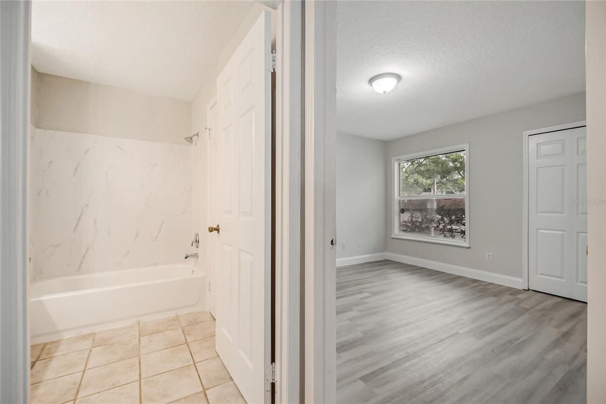 7511 SEURAT STREET — photo 22 of 38