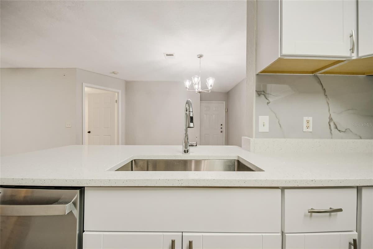 7511 SEURAT STREET — photo 14 of 38