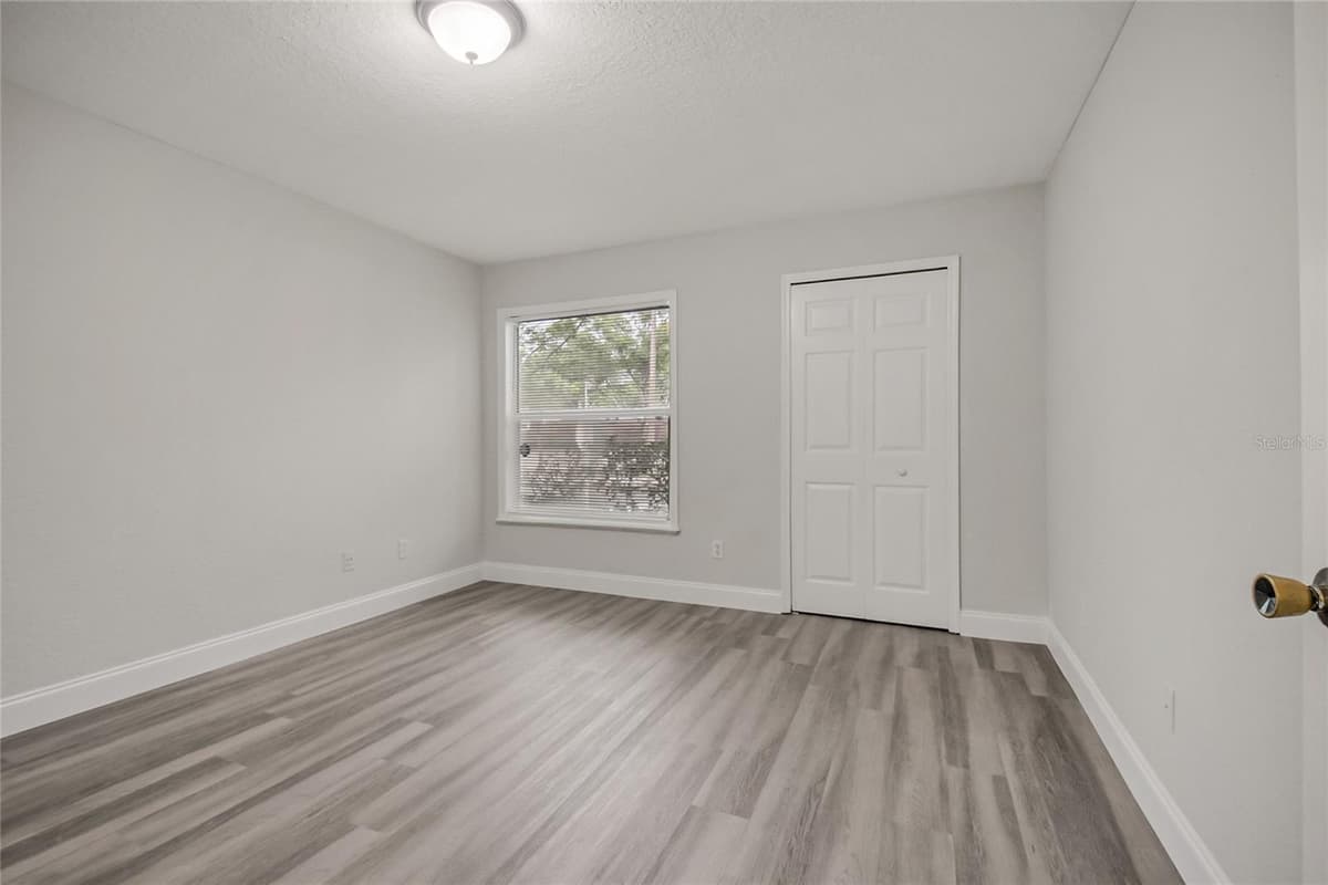 7511 SEURAT STREET — photo 21 of 38