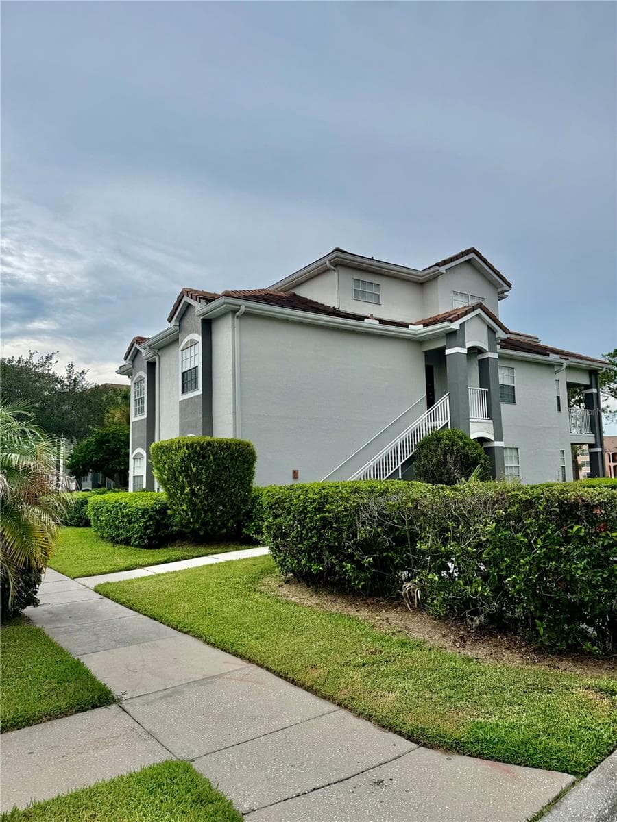 14049 FAIRWAY ISLAND DRIVE — photo 1 of 25