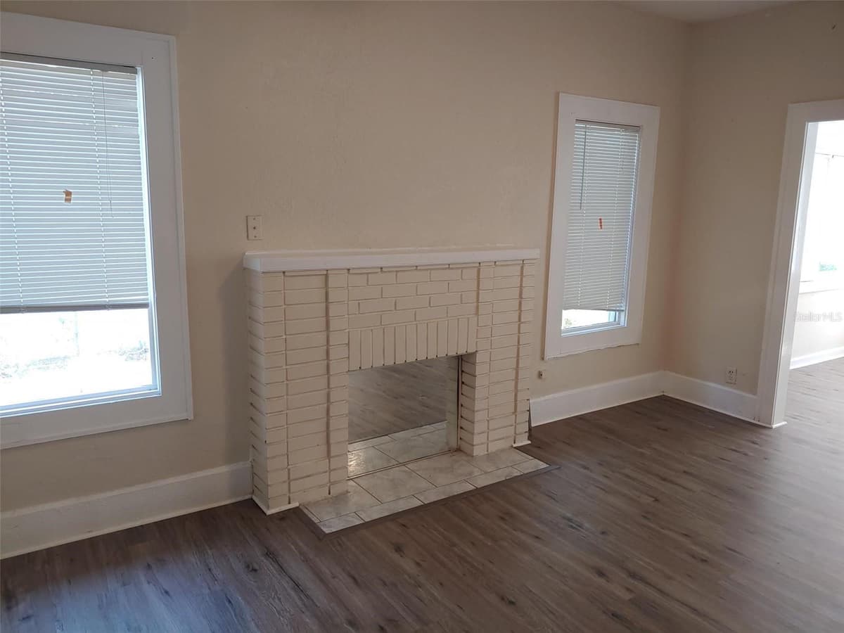 1924 30TH STREET — photo 20 of 34