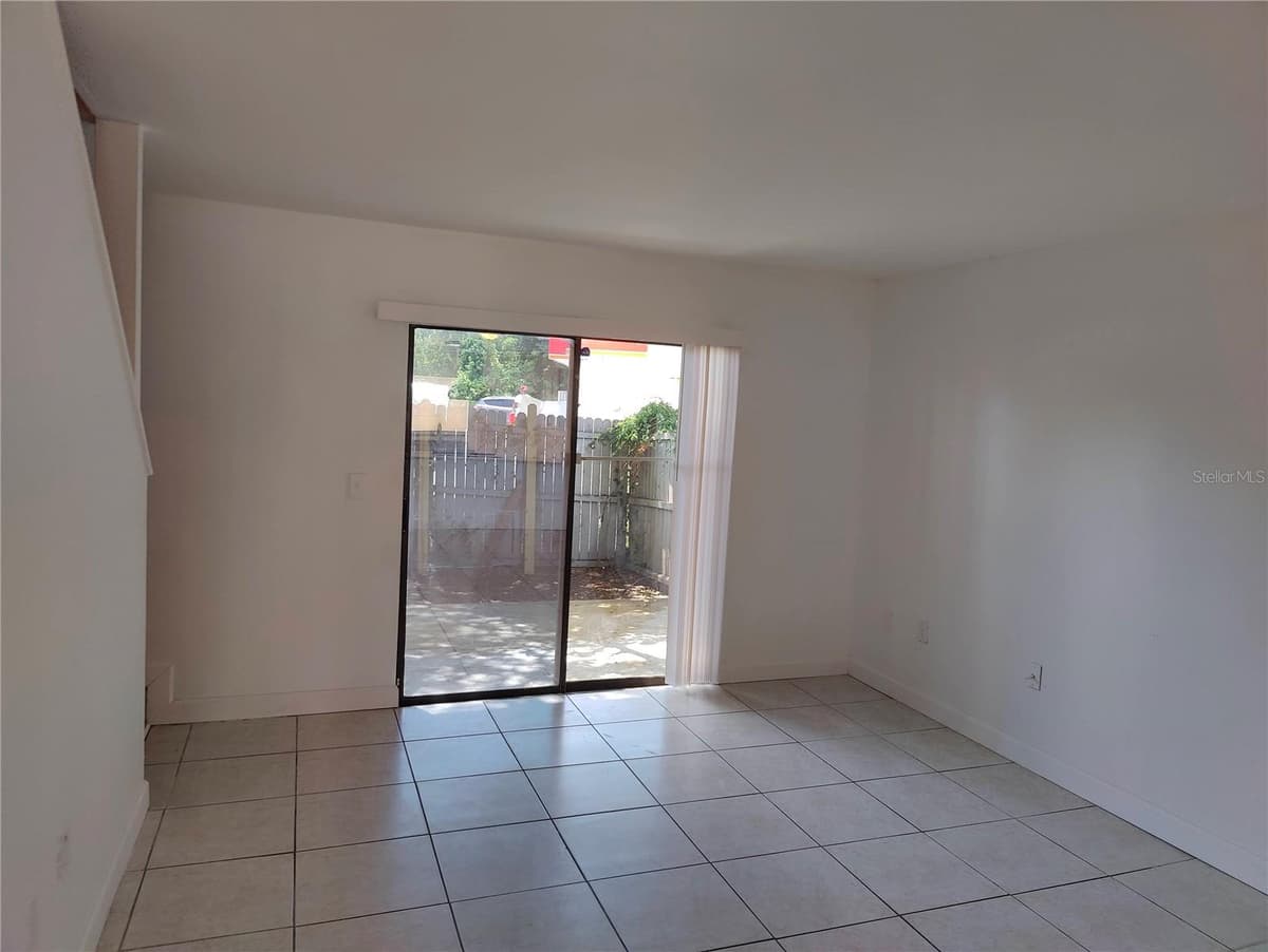 5835 CURRY FORD ROAD — photo 7 of 25