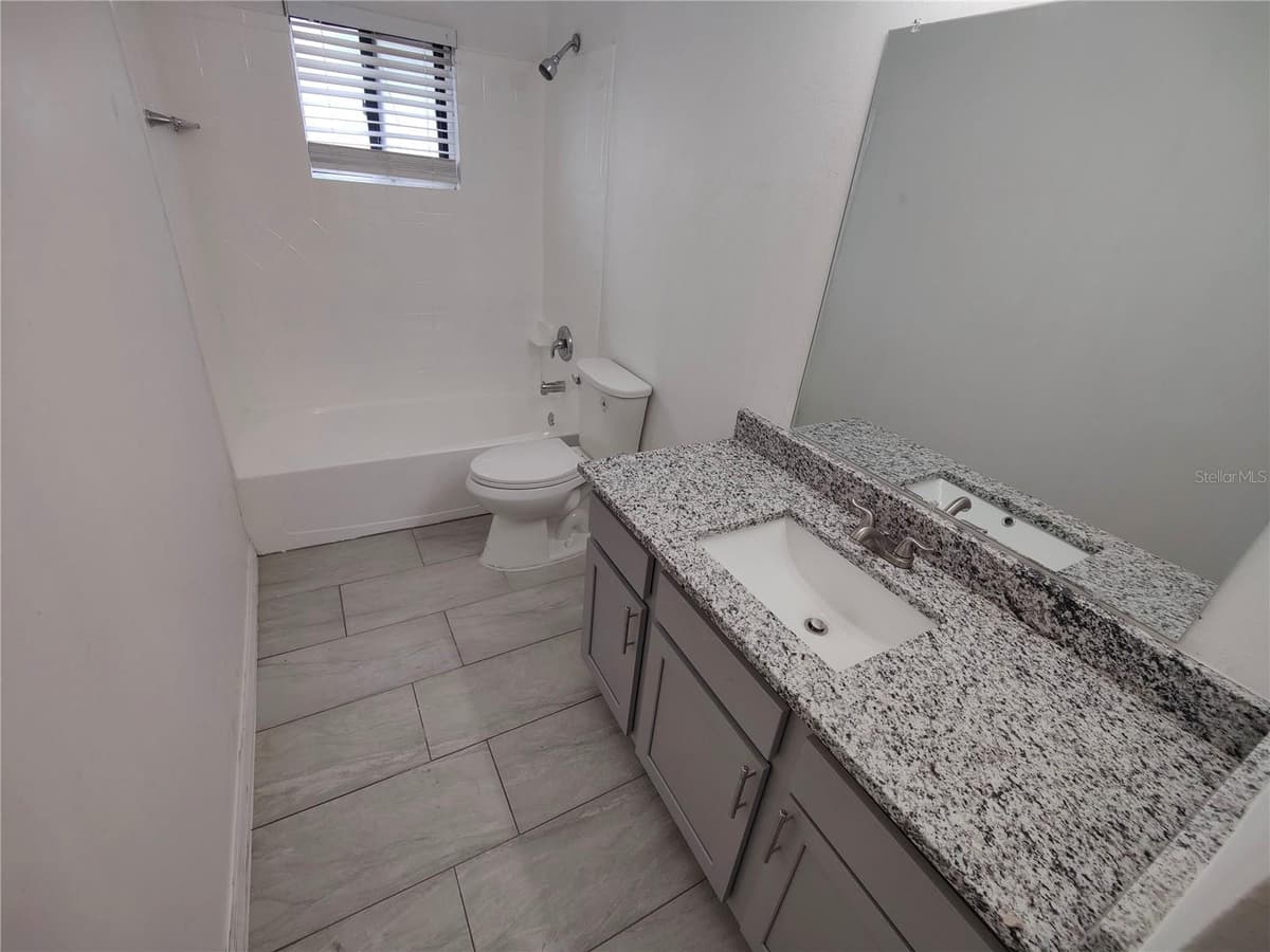 5835 CURRY FORD ROAD — photo 19 of 25