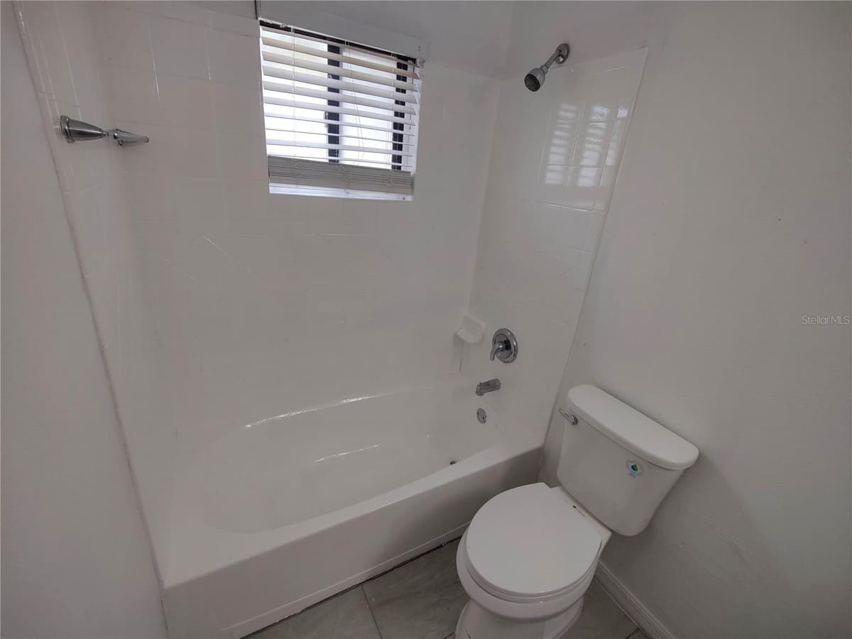 5835 CURRY FORD ROAD — photo 21 of 25