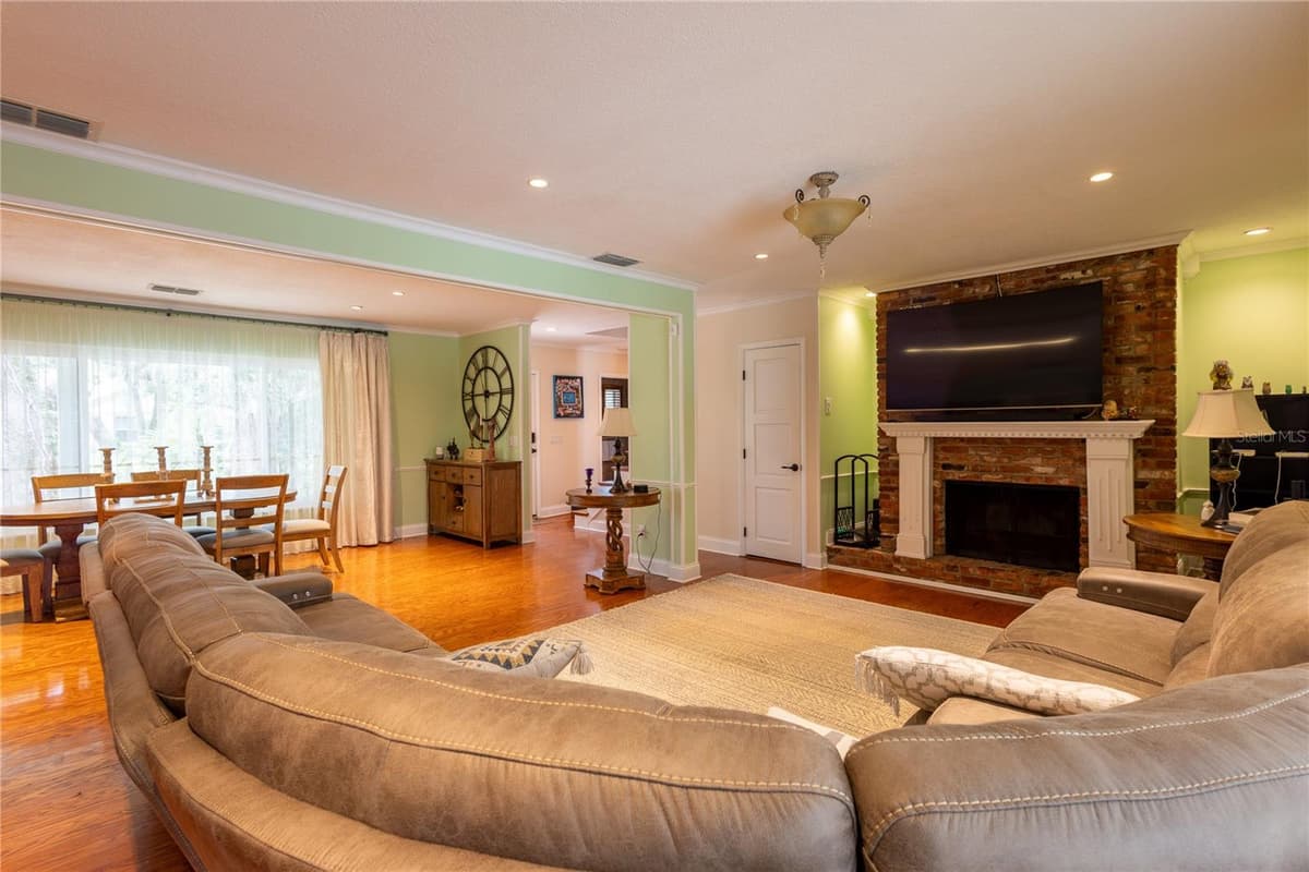 615 VALLE VISTA DRIVE — photo 7 of 74