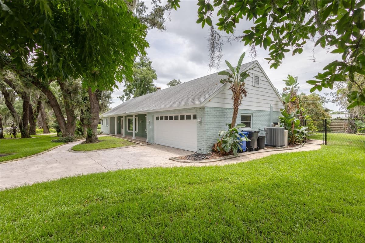615 VALLE VISTA DRIVE — photo 4 of 74