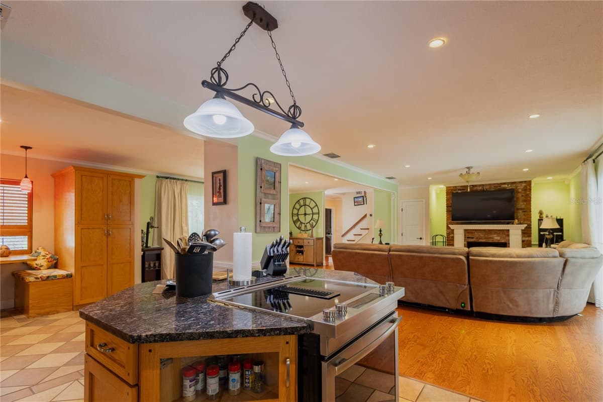 615 VALLE VISTA DRIVE — photo 12 of 74