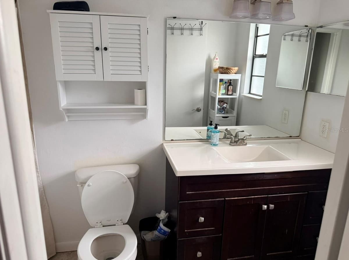 4303 ELLENVILLE PLACE — photo 15 of 20