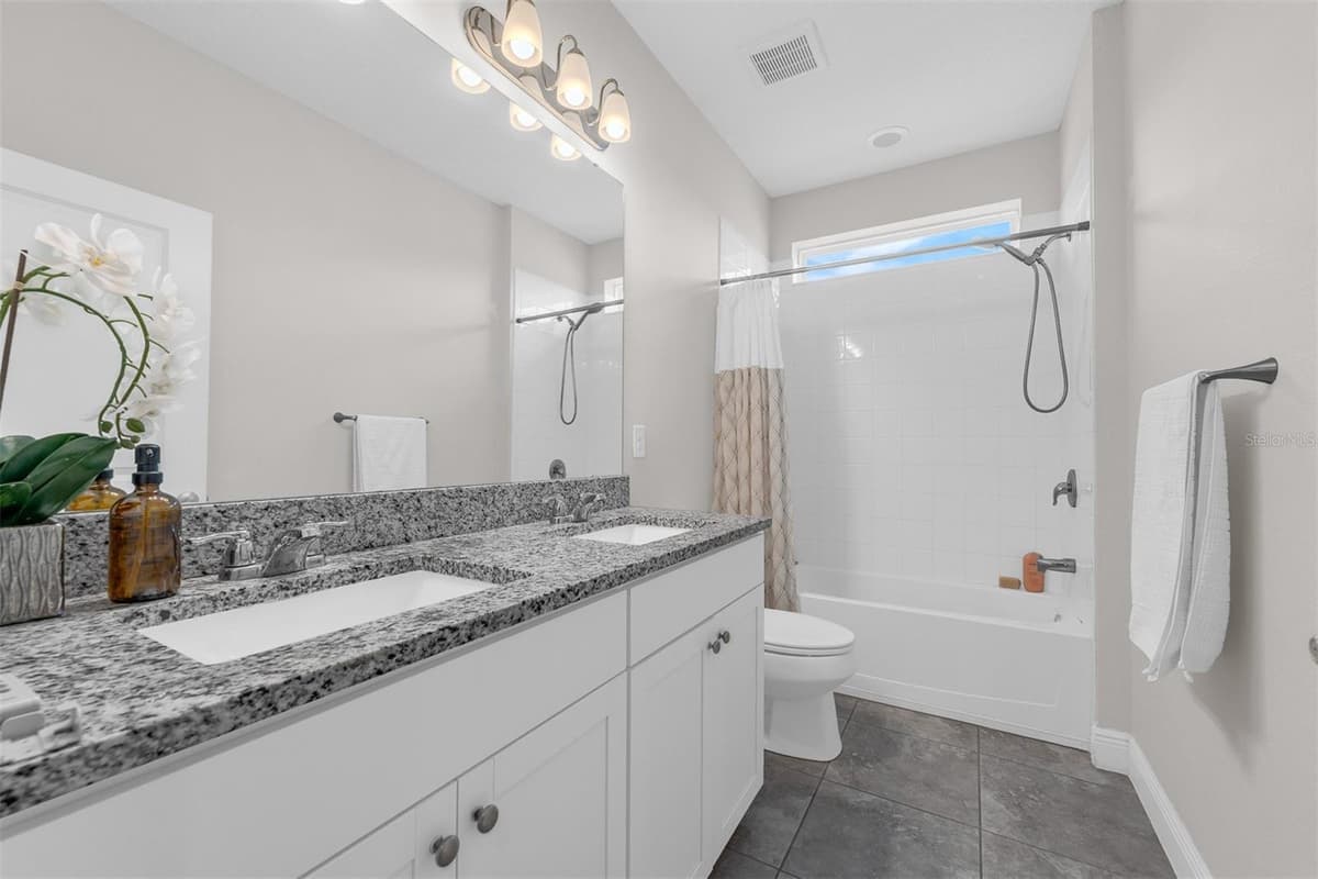 7189 SUMMERLAKE GROVES STREET — photo 21 of 36