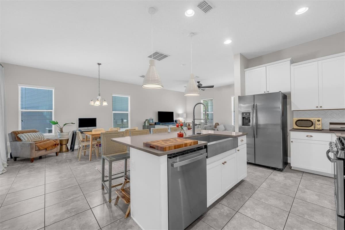 7189 SUMMERLAKE GROVES STREET — photo 14 of 36