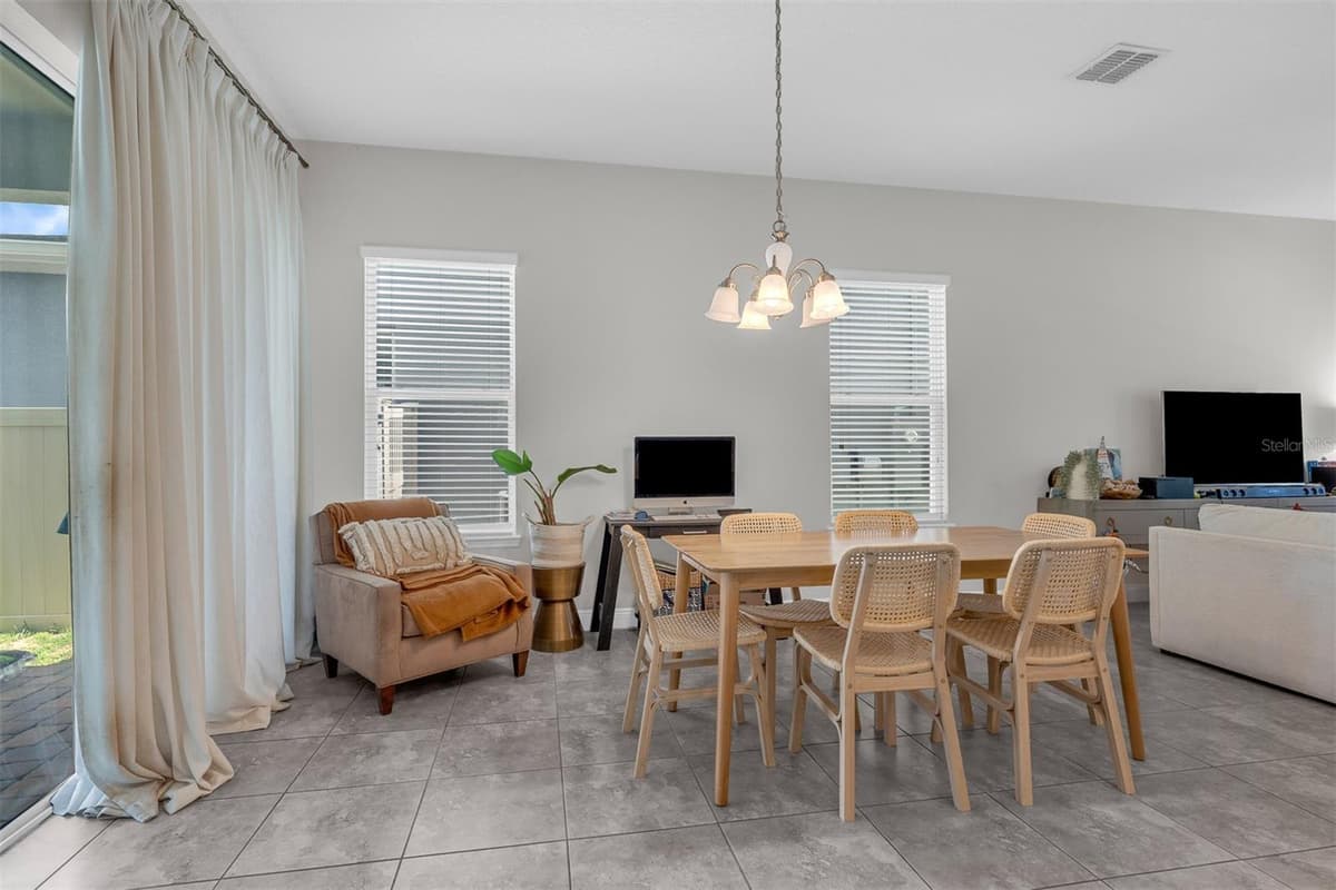 7189 SUMMERLAKE GROVES STREET — photo 10 of 36
