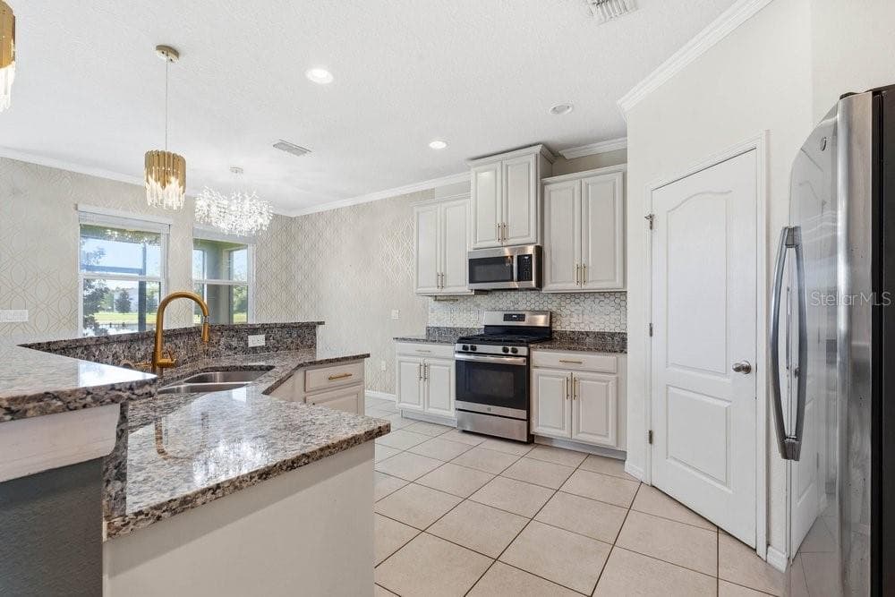 1494 CHELSEA MANOR CIRCLE — photo 11 of 39