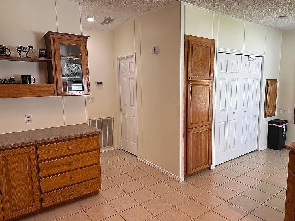 57 STRAPHMORE DRIVE — photo 14 of 29