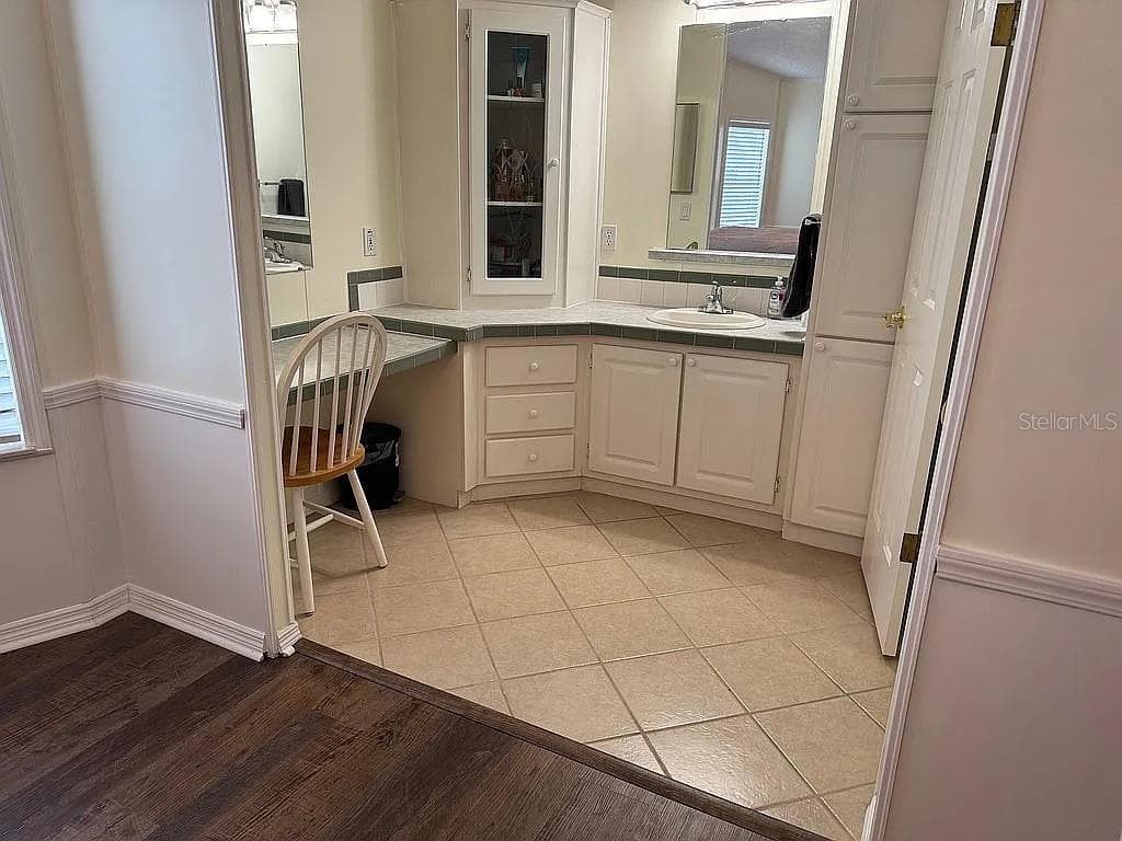 57 STRAPHMORE DRIVE — photo 23 of 29