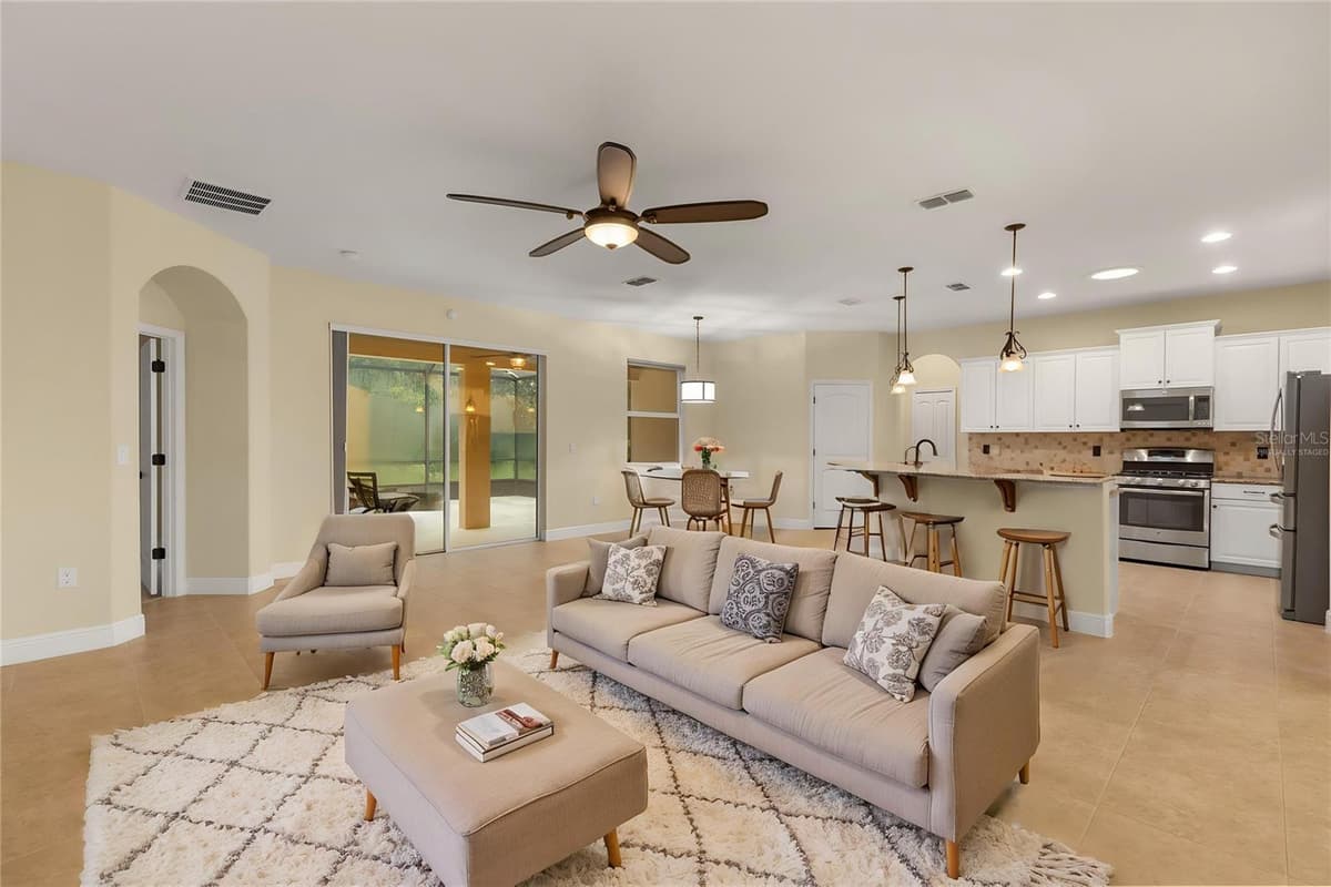 308 VICTORIA TRAILS BOULEVARD — photo 11 of 67
