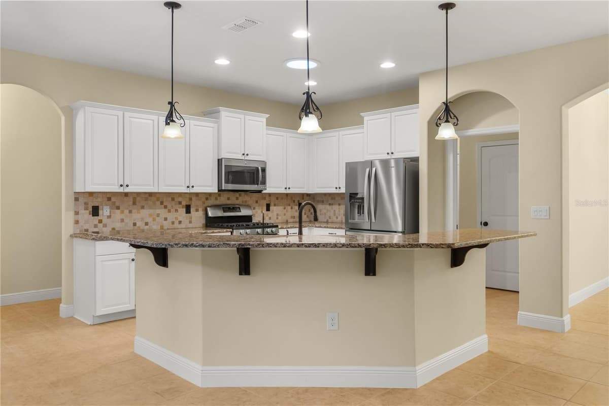 308 VICTORIA TRAILS BOULEVARD — photo 14 of 67