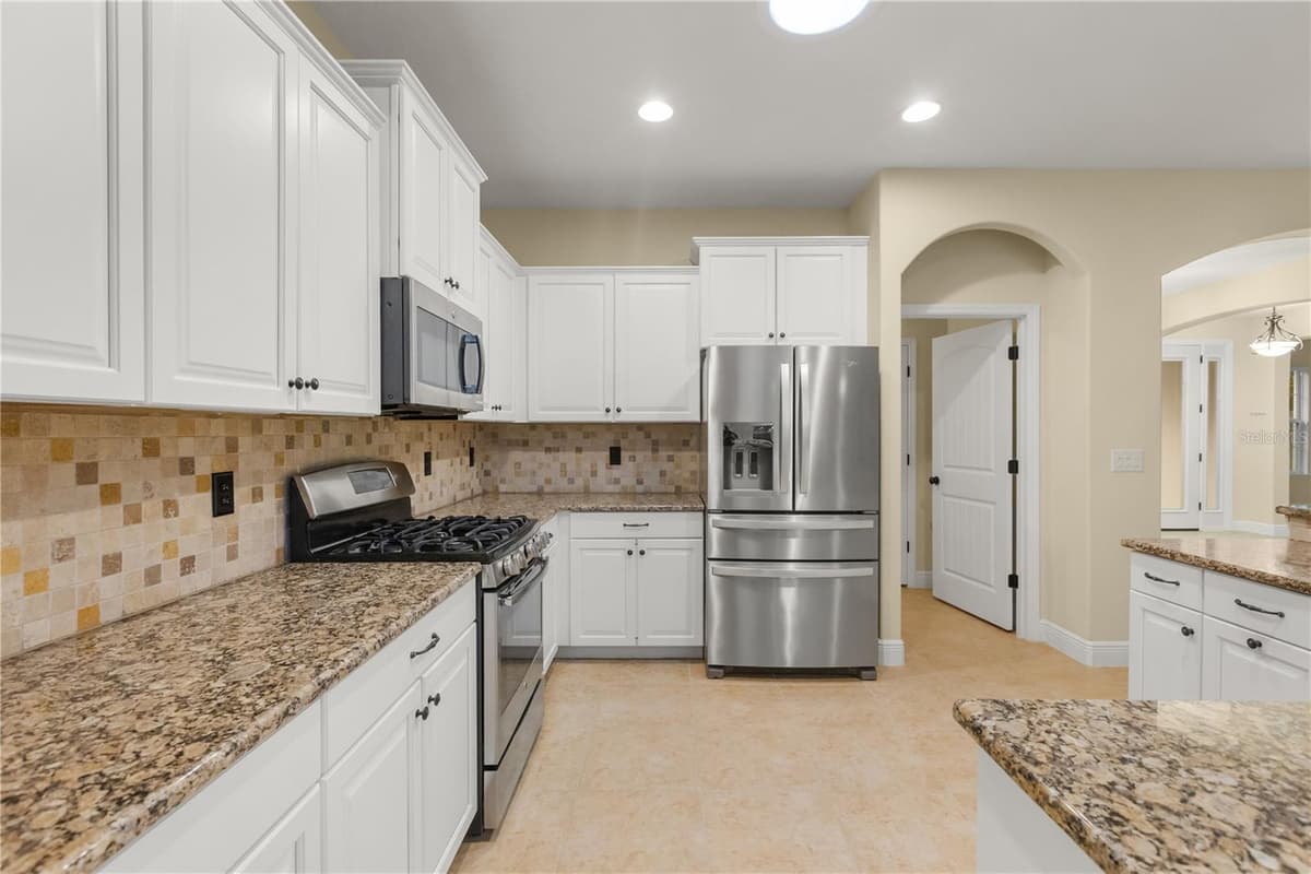 308 VICTORIA TRAILS BOULEVARD — photo 18 of 67