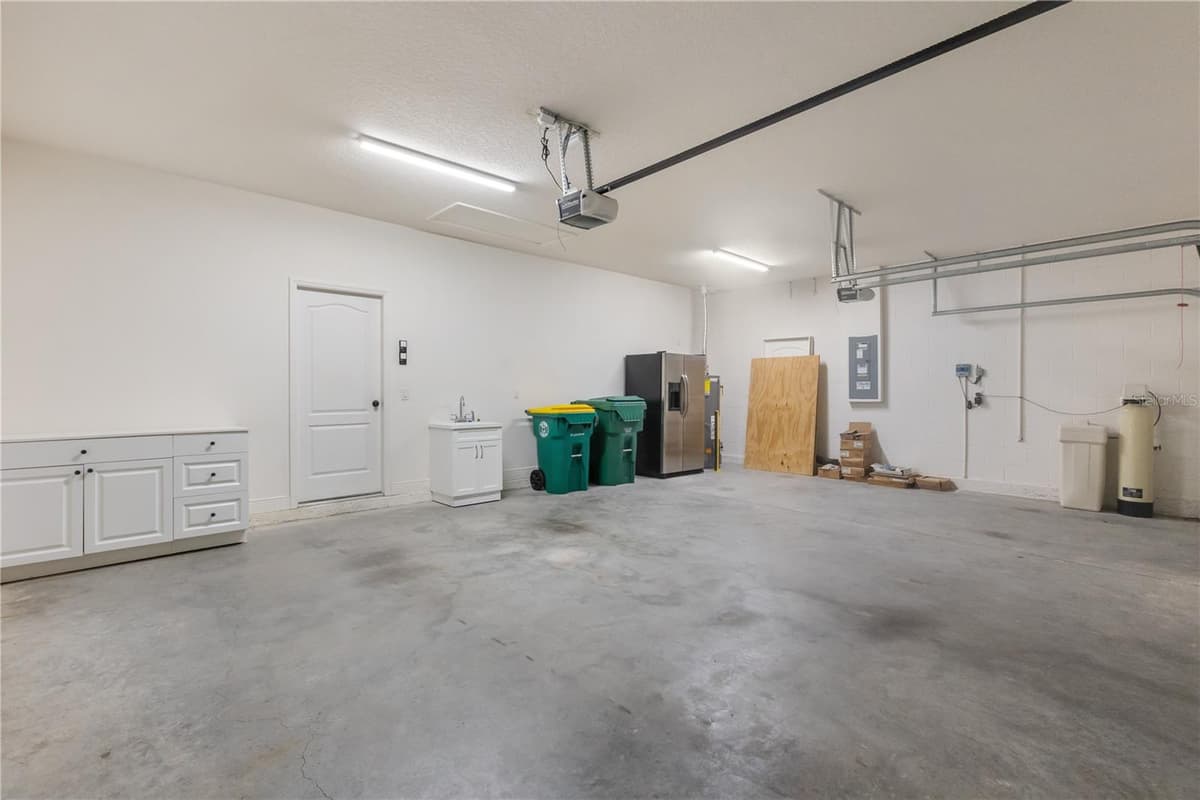 308 VICTORIA TRAILS BOULEVARD — photo 43 of 67