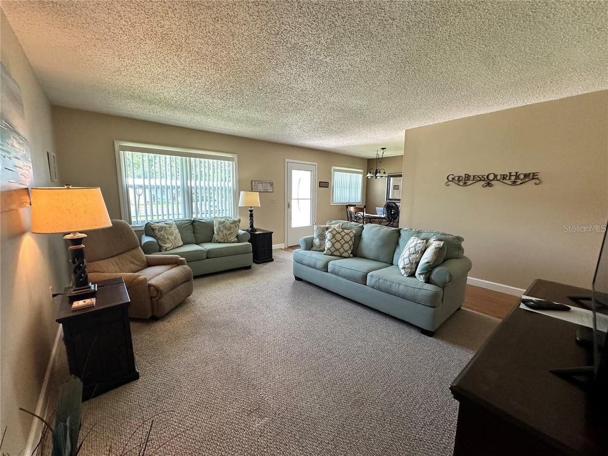 11725 BOYNTON LANE — photo 7 of 36