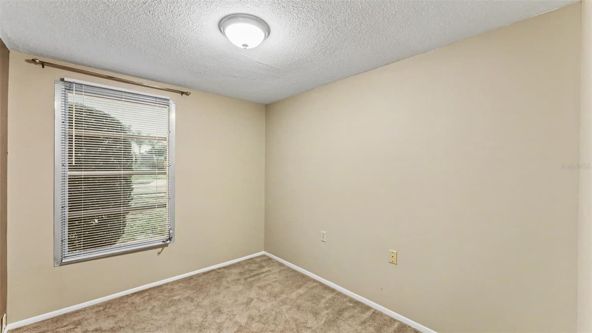 2126 SMITHFIELD PLACE — photo 10 of 36
