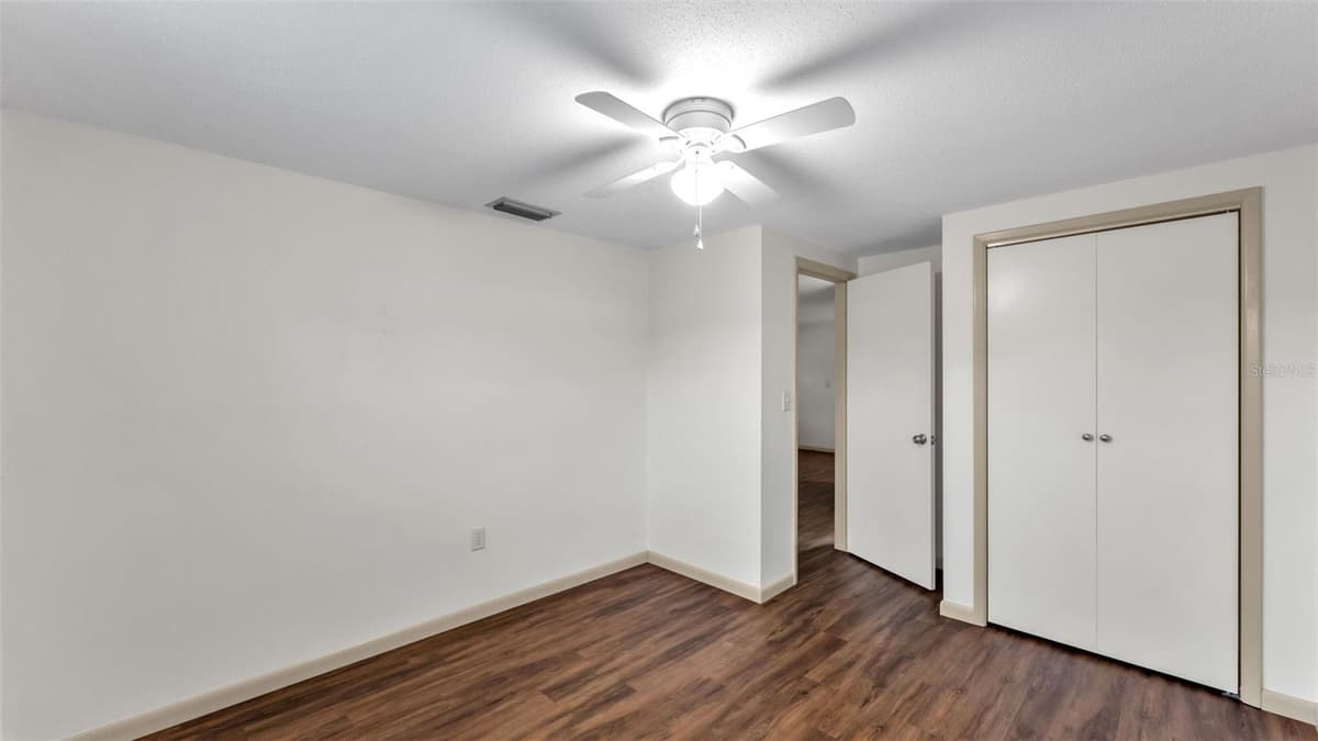 2126 SMITHFIELD PLACE — photo 26 of 36