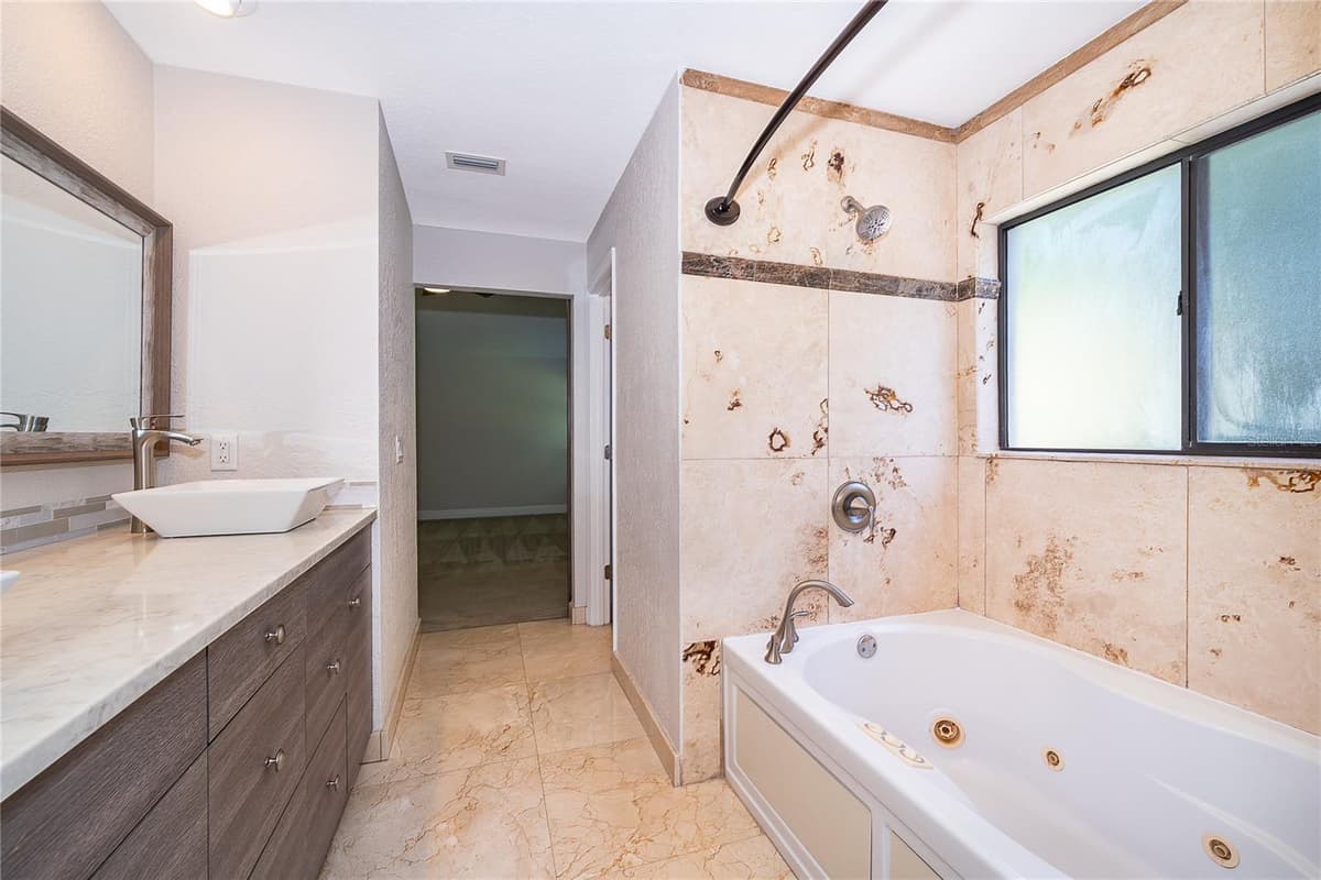 4651 TIFFANY WOODS CIRCLE — photo 24 of 31