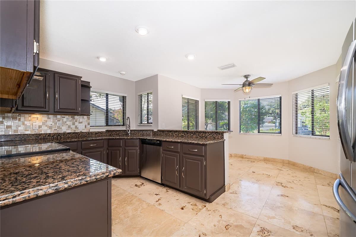 4651 TIFFANY WOODS CIRCLE — photo 9 of 31