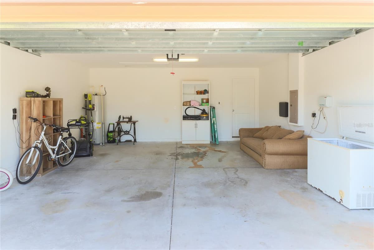 135 CASCADE BEND DRIVE — photo 12 of 30
