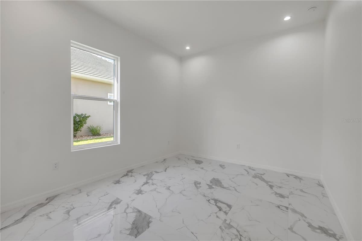 116 LONGVIEW WAY — photo 42 of 63