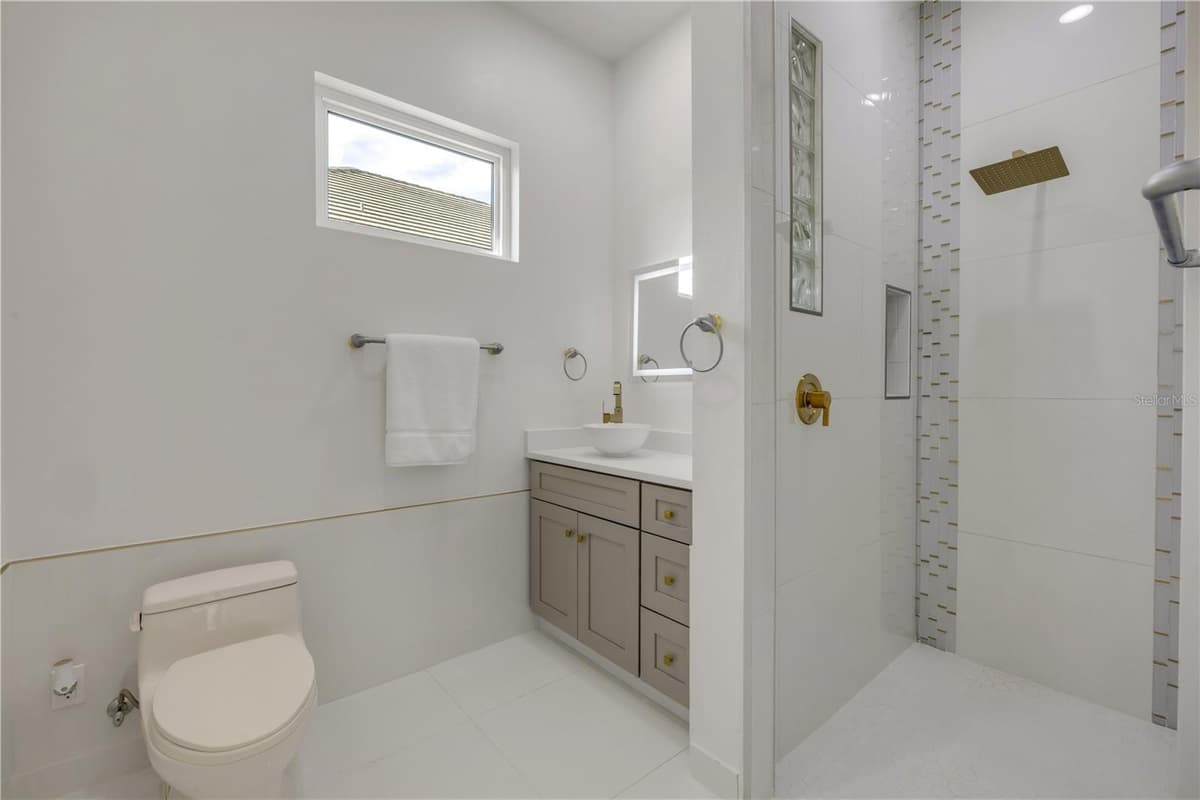 116 LONGVIEW WAY — photo 39 of 63