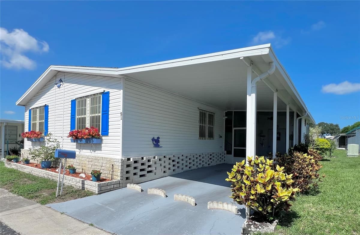 51 PINDO PALM STREET — photo 8 of 44