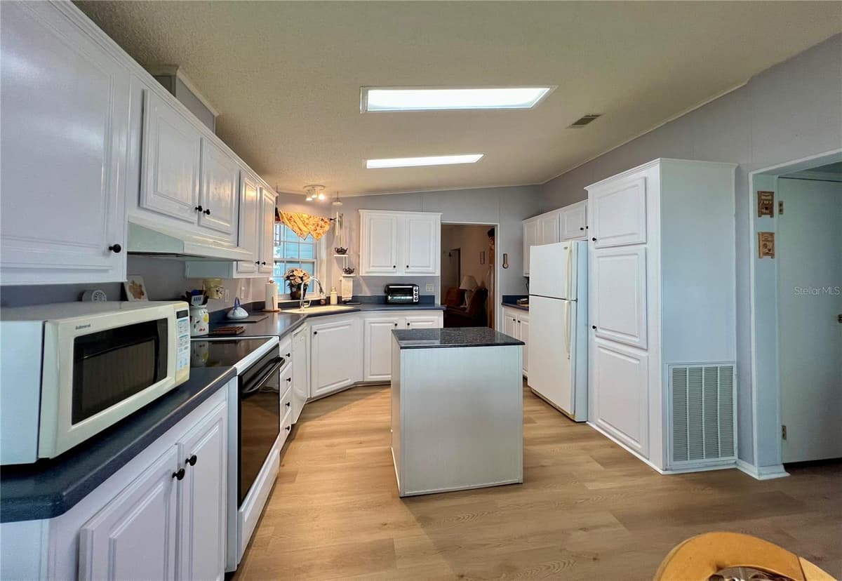 51 PINDO PALM STREET — photo 39 of 44
