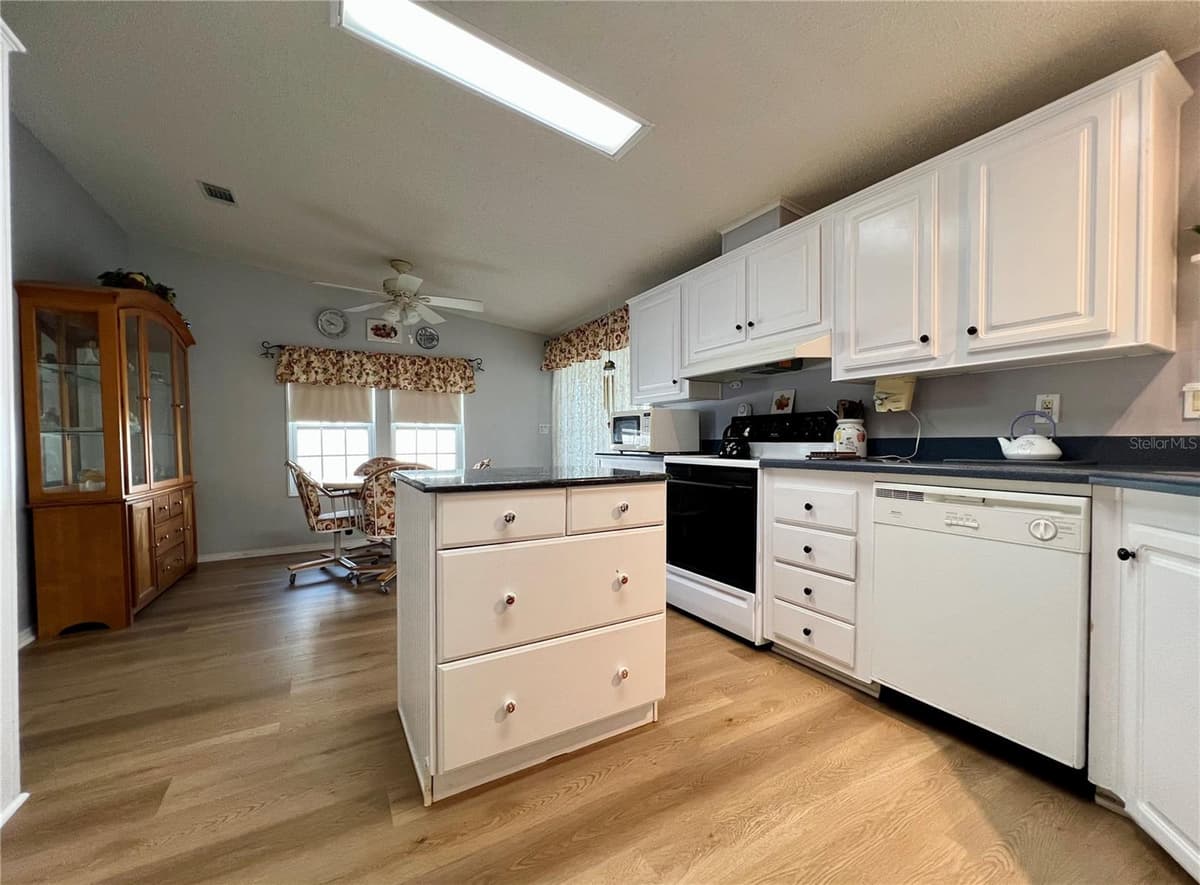 51 PINDO PALM STREET — photo 44 of 44
