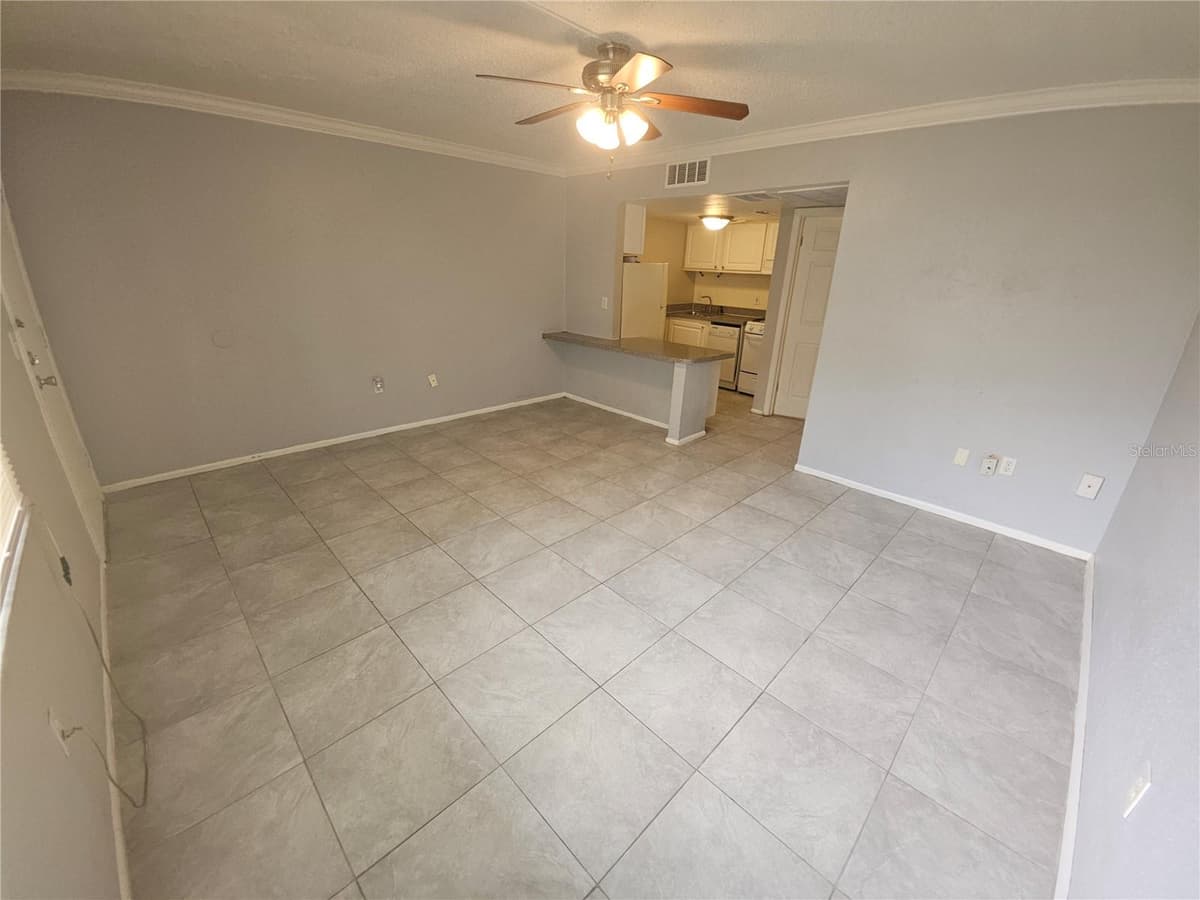 125 WATER FRONT WAY — photo 7 of 25