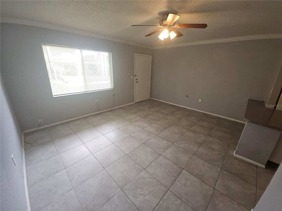 125 WATER FRONT WAY — photo 8 of 25