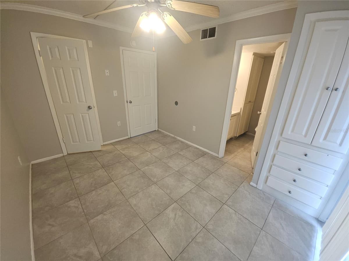 125 WATER FRONT WAY — photo 14 of 25